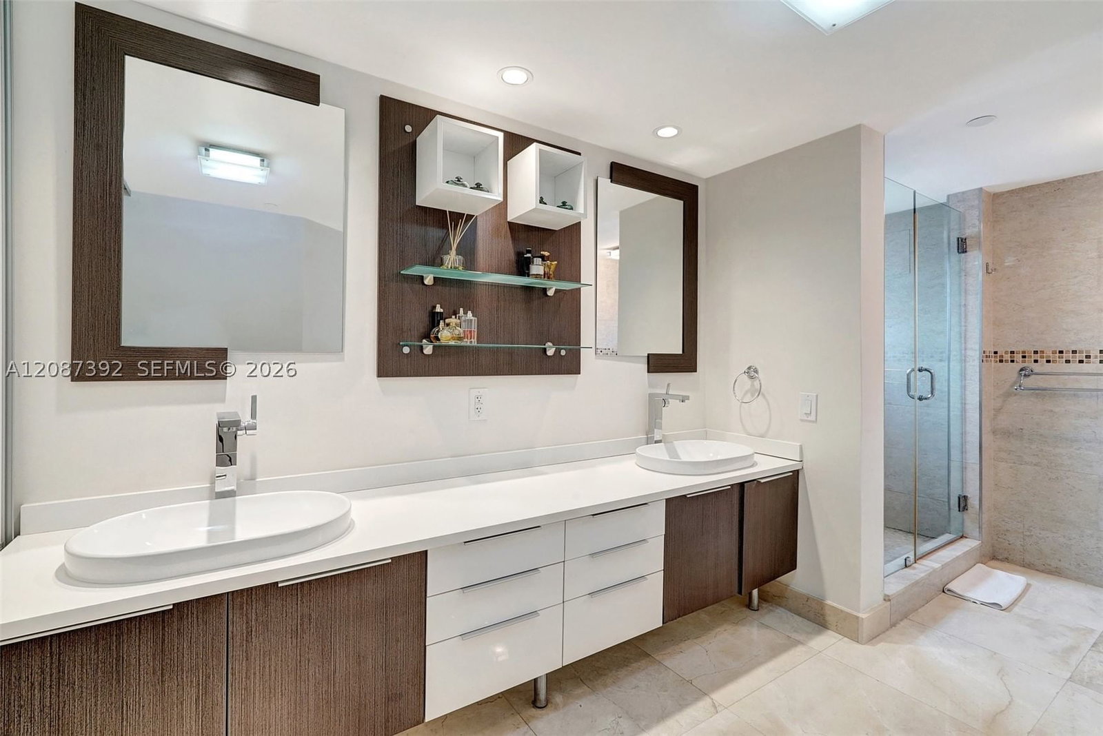 Real estate property located at 4000 ISLAND BLVD #402, Miami-dade, Williams Island, Aventura, FL