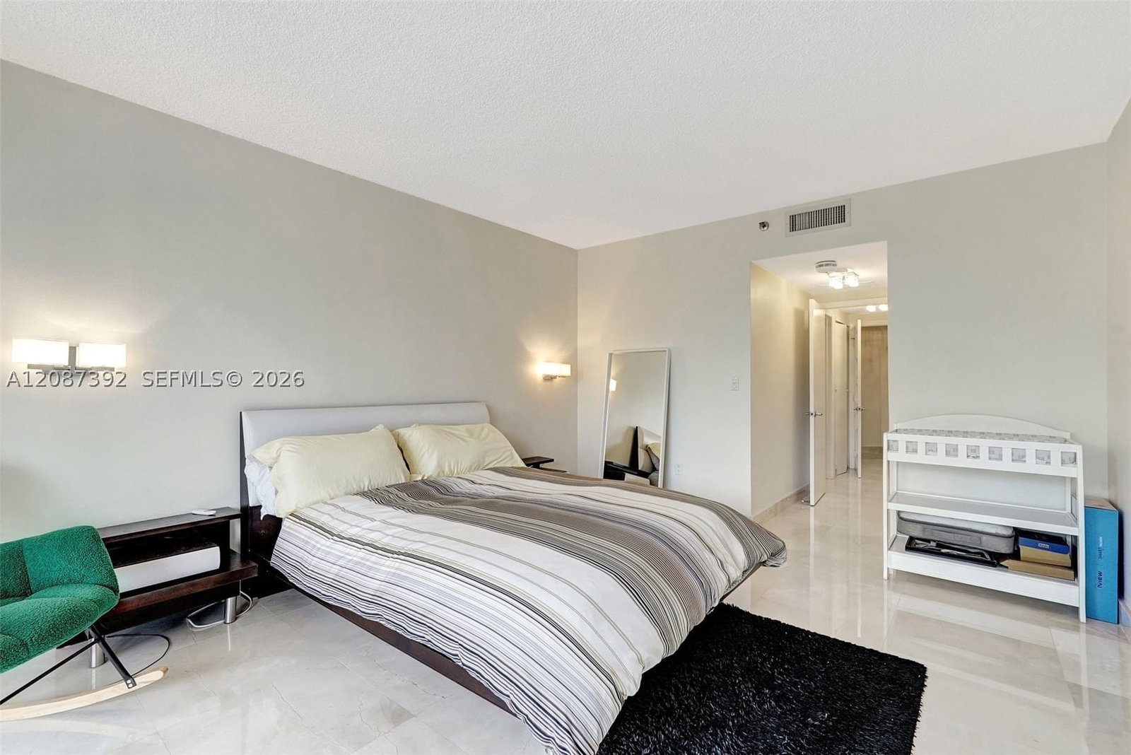 Real estate property located at 4000 ISLAND BLVD #402, Miami-dade, Williams Island, Aventura, FL