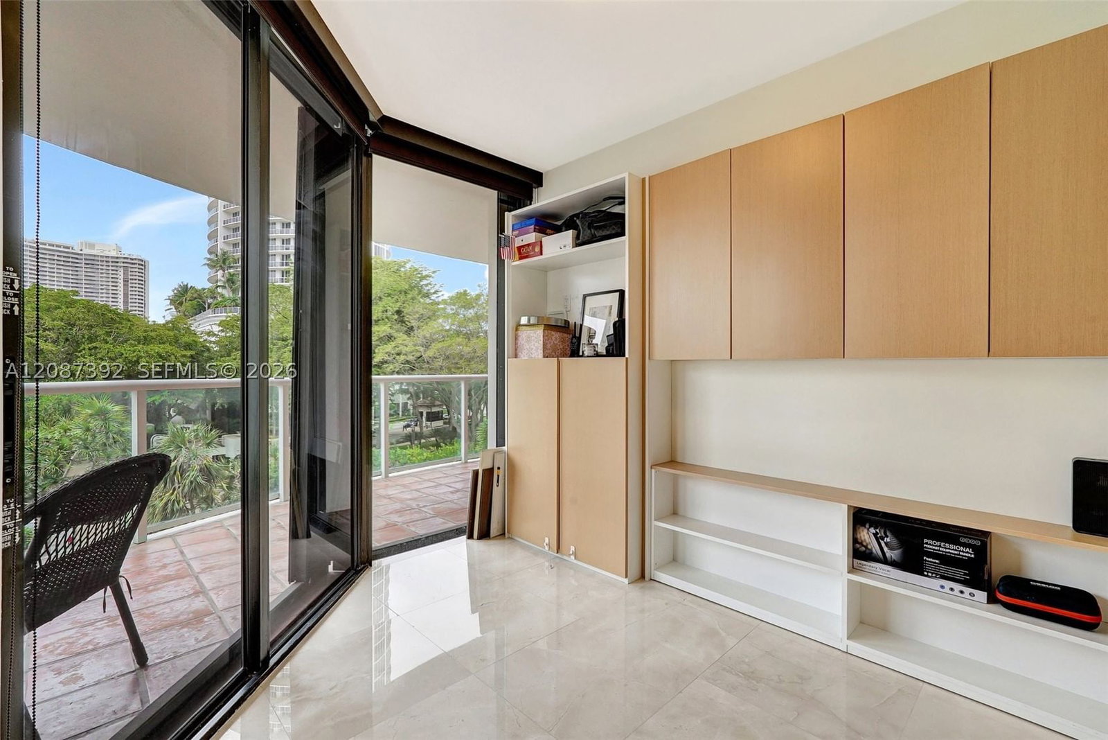 Real estate property located at 4000 ISLAND BLVD #402, Miami-dade, Williams Island, Aventura, FL