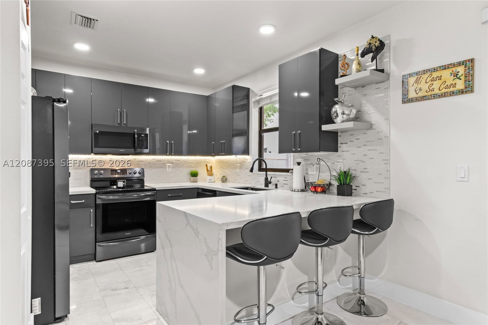 Real estate property located at 9358 33rd Way, Miami-dade, Bonterra, Hialeah, FL