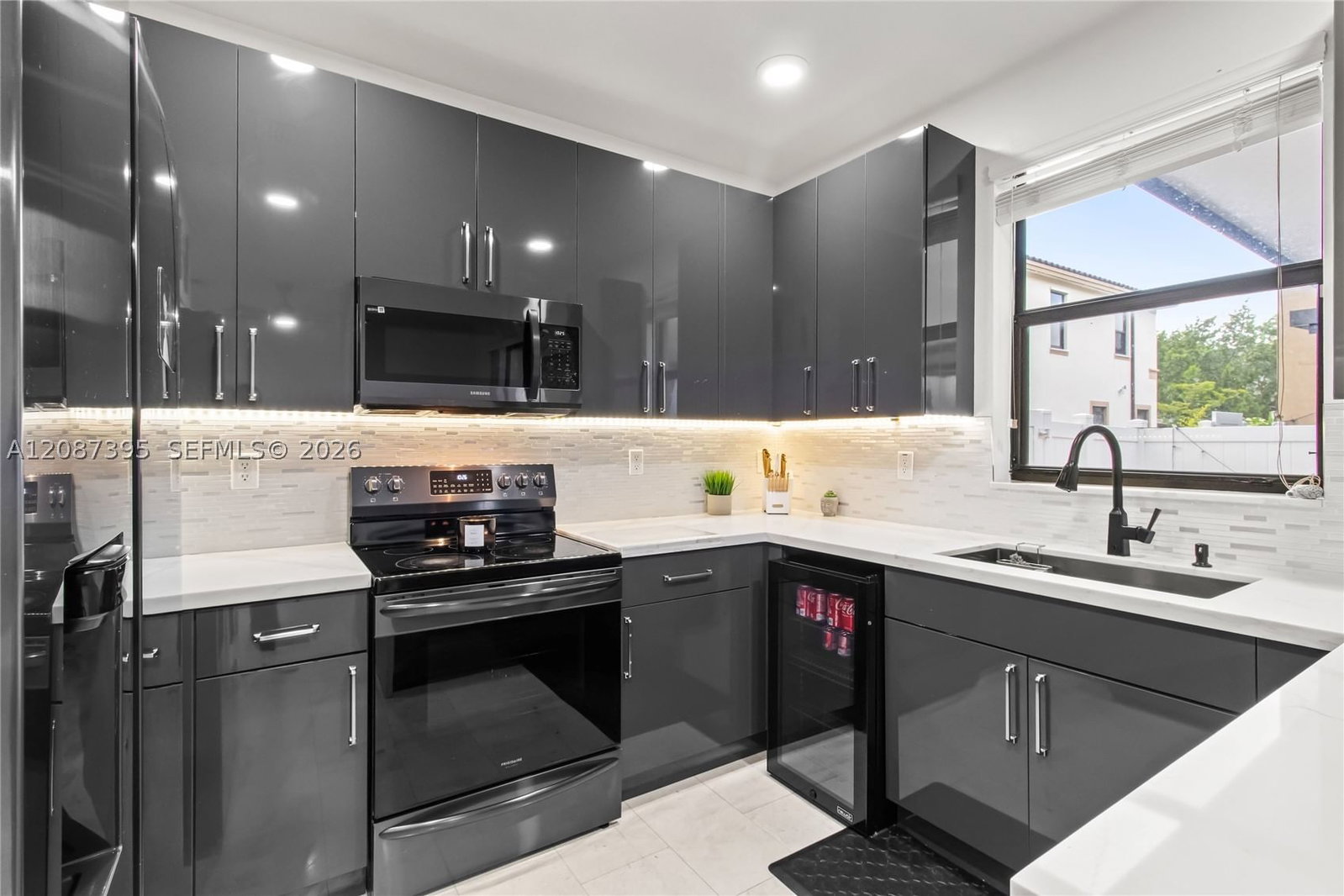 Real estate property located at 9358 33rd Way, Miami-dade, Bonterra, Hialeah, FL