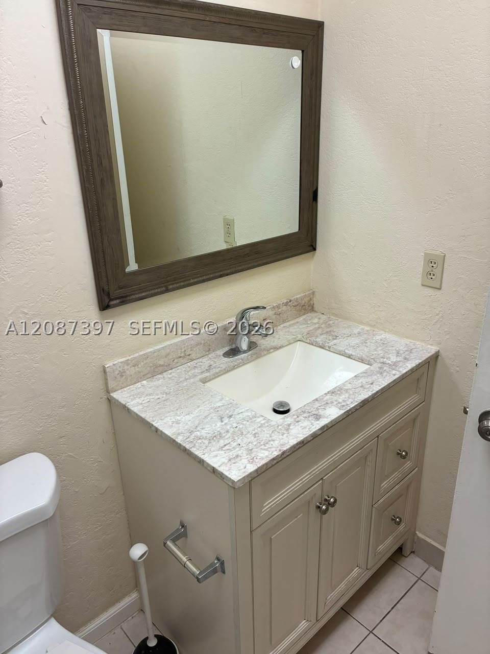 Real estate property located at 480 20th St #307, Palm Beach, Casa Del Rio Condo, Boca Raton, FL