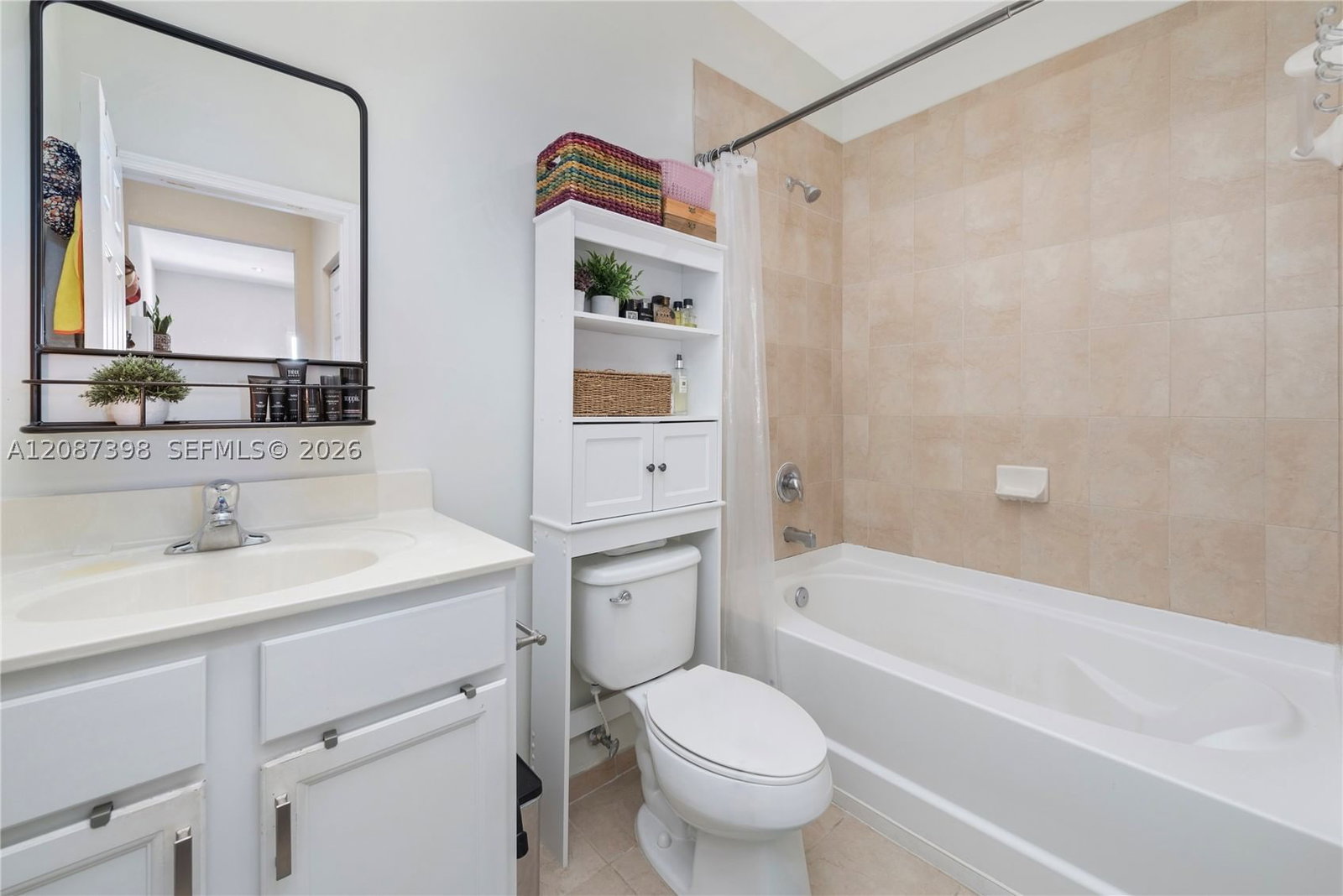 Real estate property located at 8800 97th Ave #204, Miami-dade, St Maarten At Grand Bay C, Doral, FL