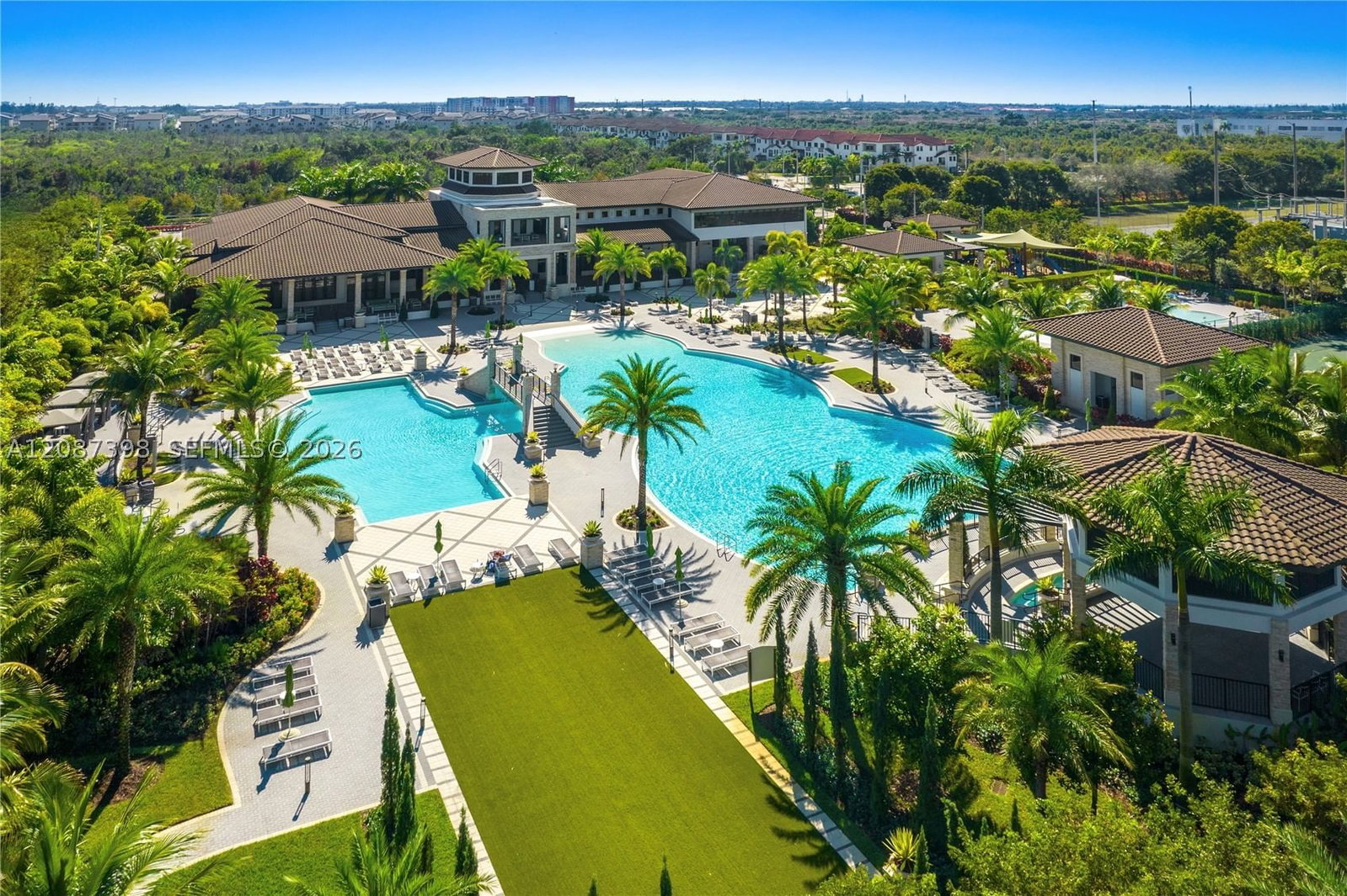 Real estate property located at 8800 97th Ave #204, Miami-dade, St Maarten At Grand Bay C, Doral, FL