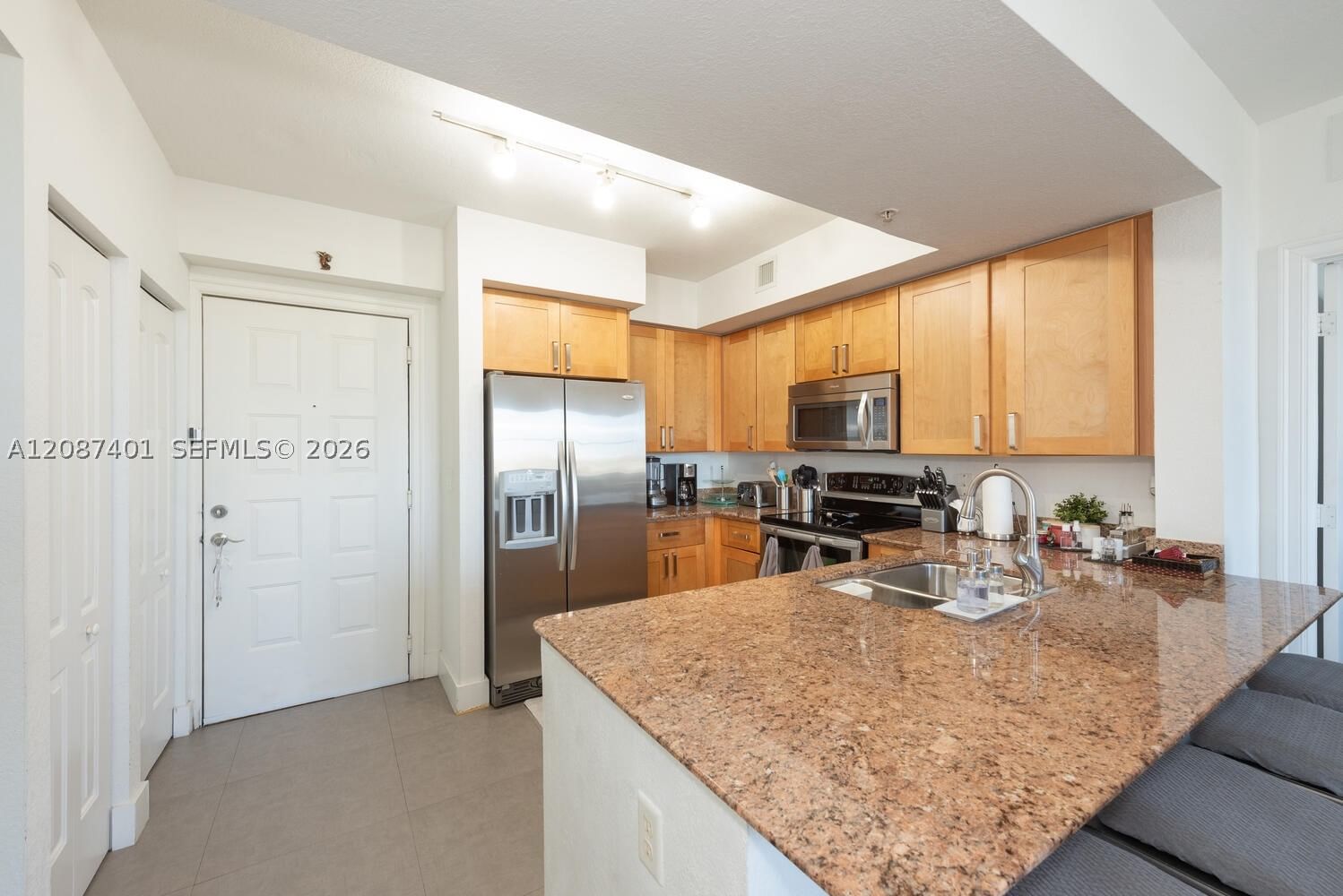 Real estate property located at 1830 Radius Dr #709, Broward, Radius Condo, Hollywood, FL