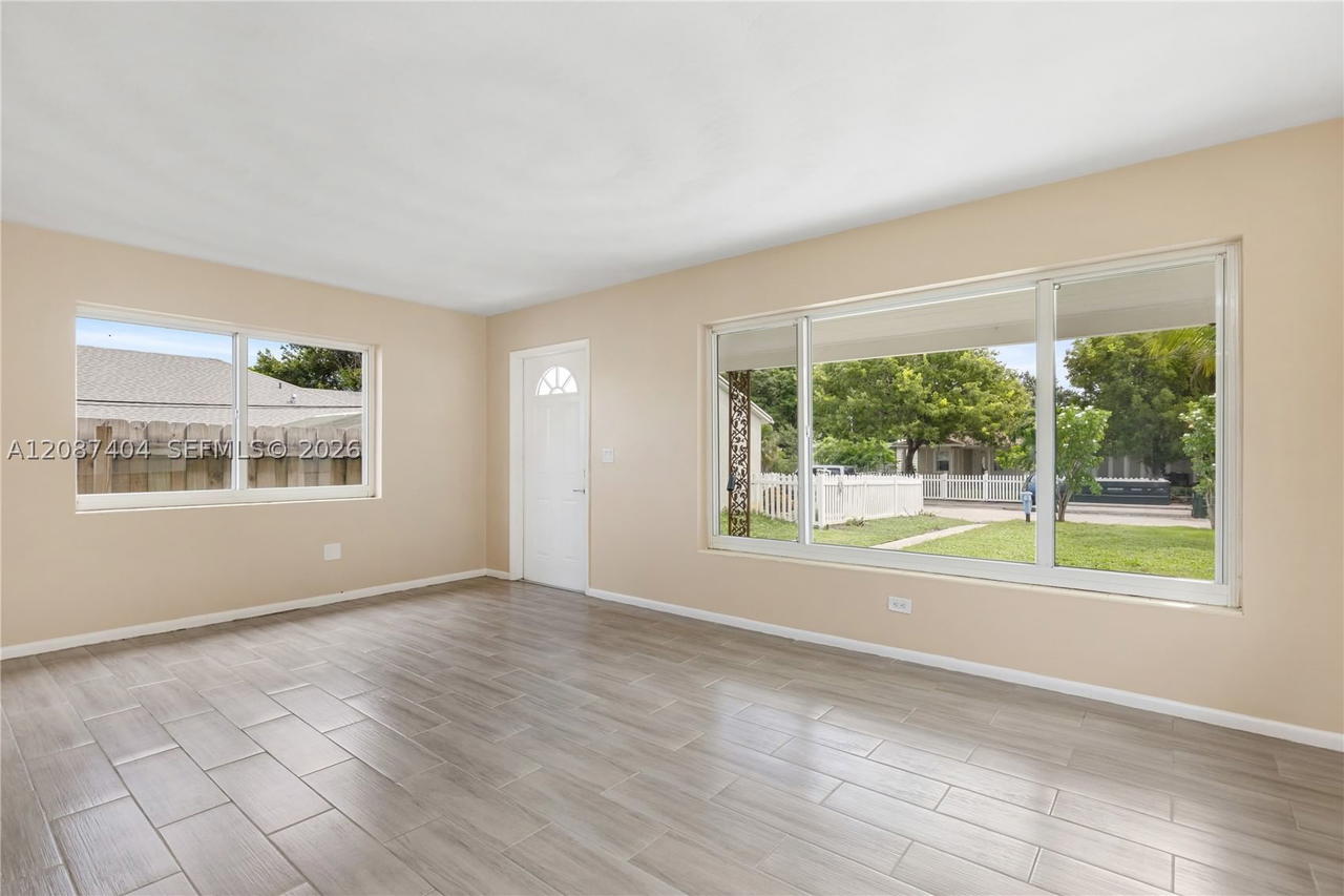 Real estate property located at 619 D ST, Palm Beach, Lake Worth Town Of, Lake Worth, FL