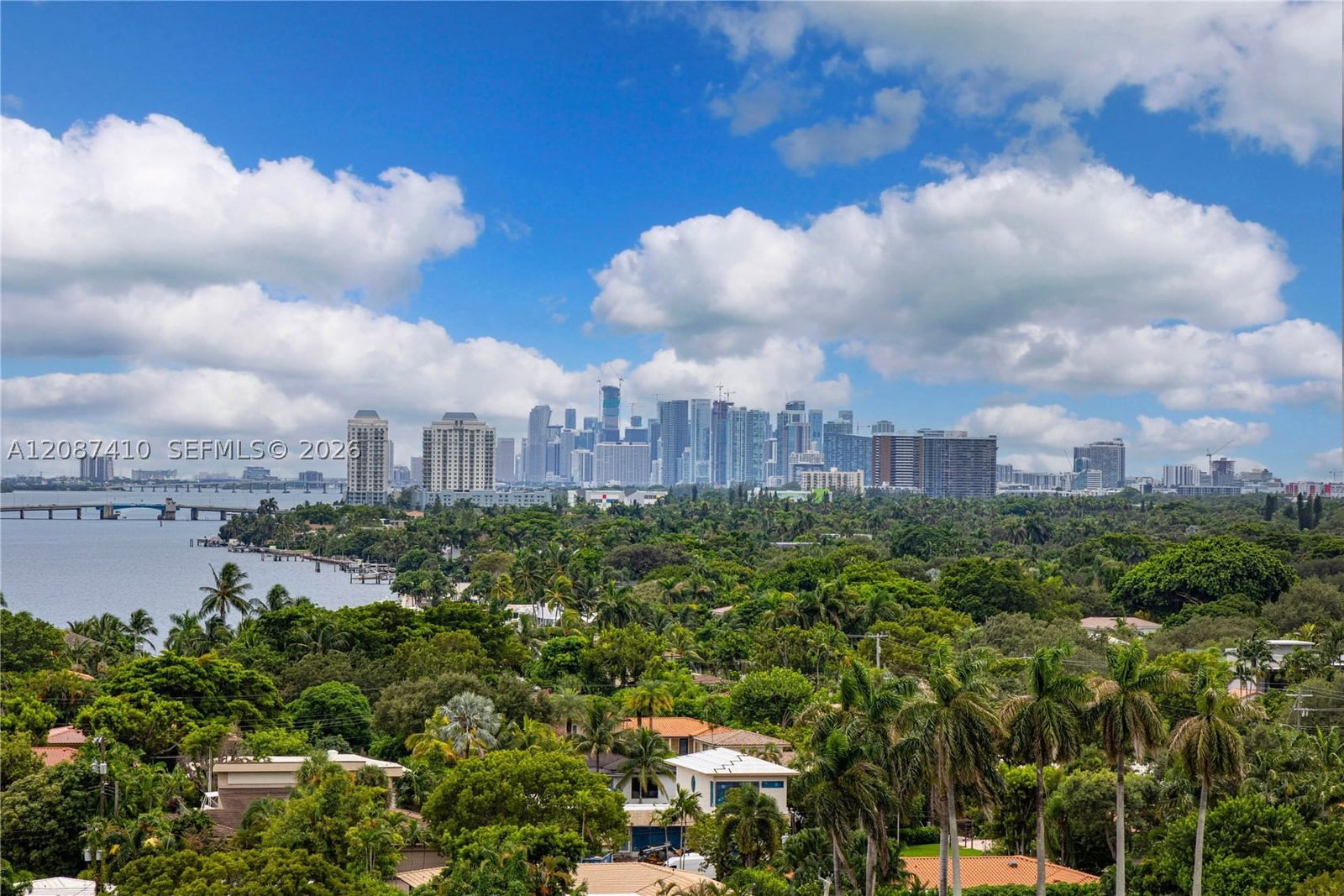 Real estate property located at 2000 Towerside Ter #1206, Miami-dade, Towers Of Quayside Condo, Miami, FL