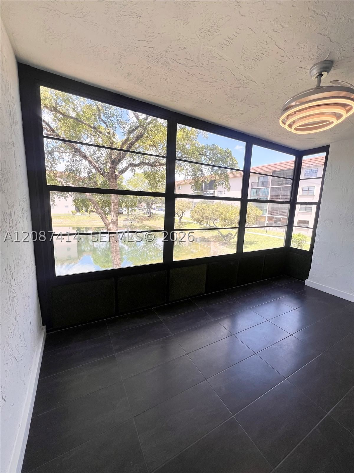 Real estate property located at 4930 Sabal Palm Blvd #206, Broward, Lakes Of Carriage Hills, Tamarac, FL