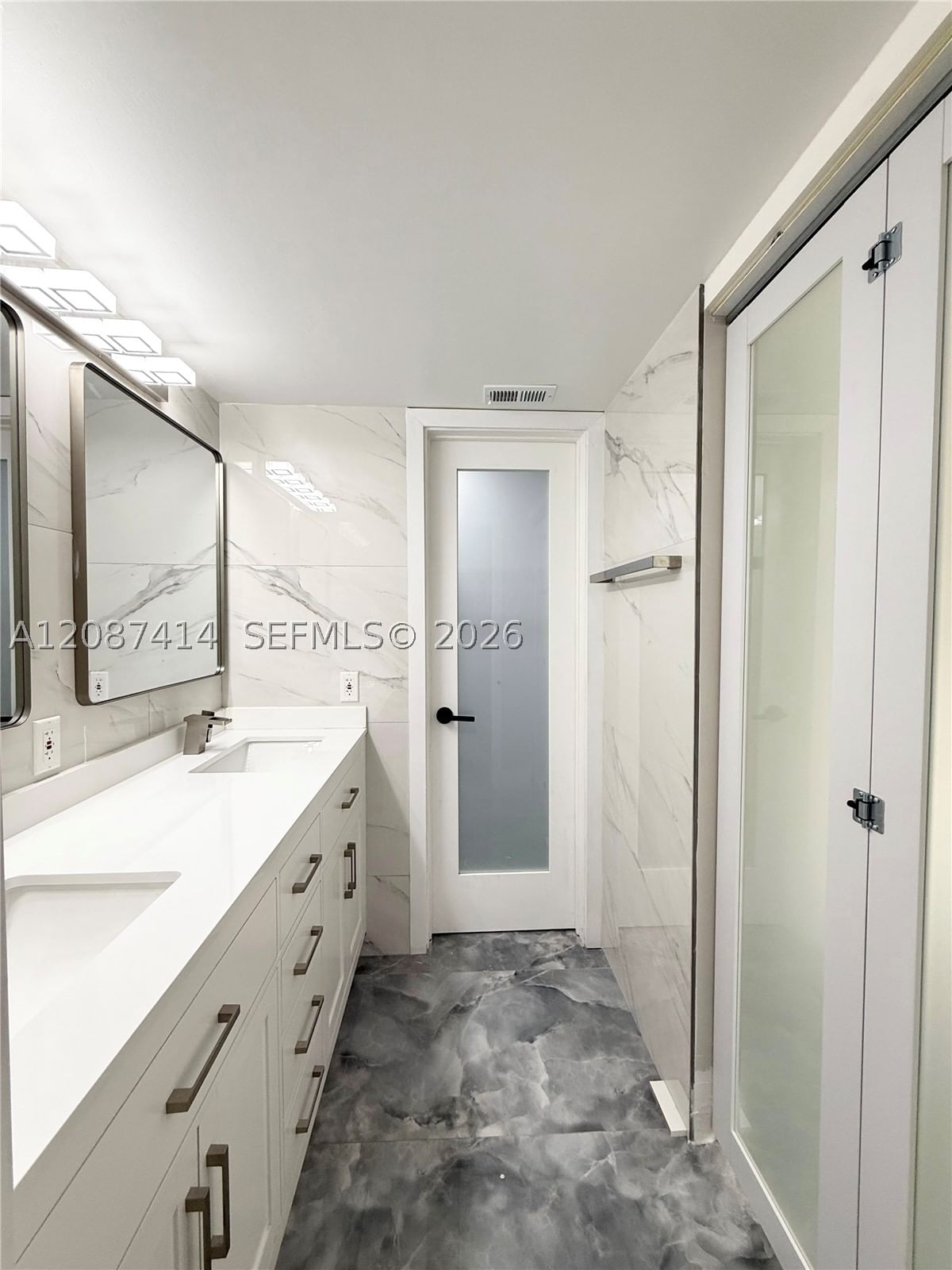 Real estate property located at 4930 Sabal Palm Blvd #206, Broward, Lakes Of Carriage Hills, Tamarac, FL
