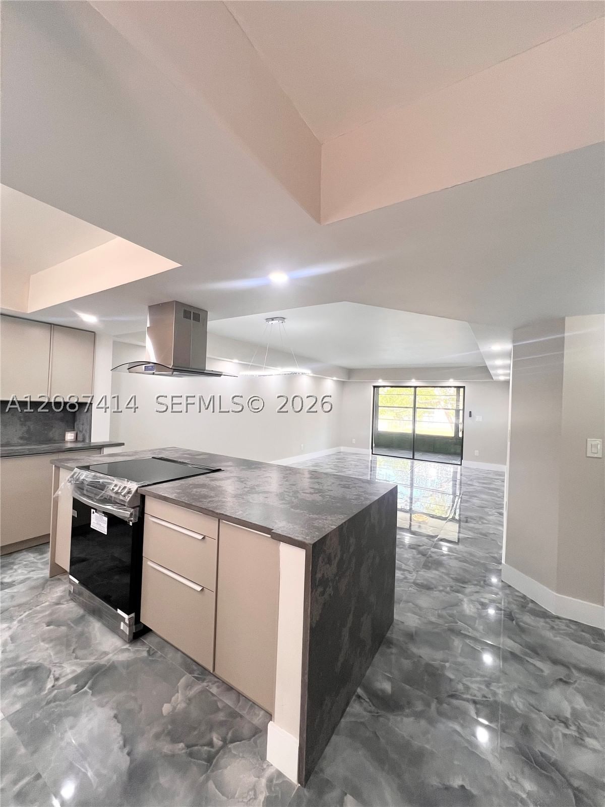 Real estate property located at 4930 Sabal Palm Blvd #206, Broward, Lakes Of Carriage Hills, Tamarac, FL