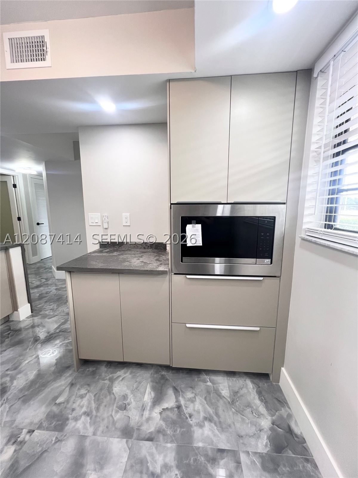 Real estate property located at 4930 Sabal Palm Blvd #206, Broward, Lakes Of Carriage Hills, Tamarac, FL