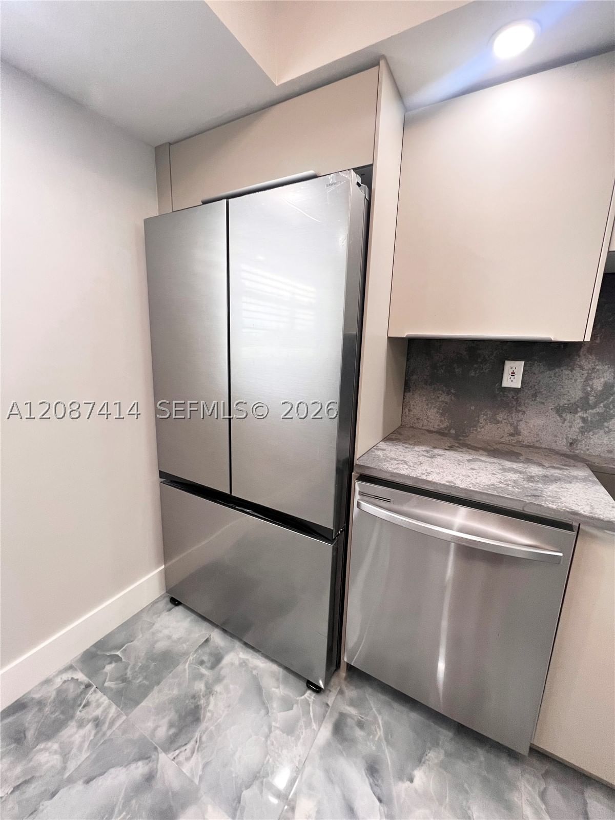 Real estate property located at 4930 Sabal Palm Blvd #206, Broward, Lakes Of Carriage Hills, Tamarac, FL