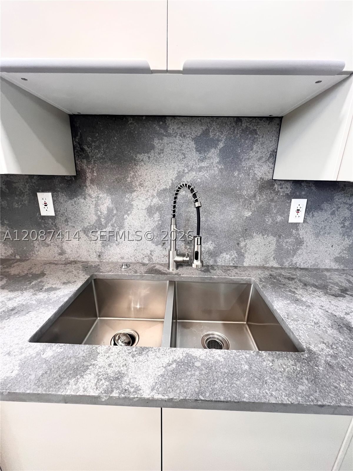 Real estate property located at 4930 Sabal Palm Blvd #206, Broward, Lakes Of Carriage Hills, Tamarac, FL