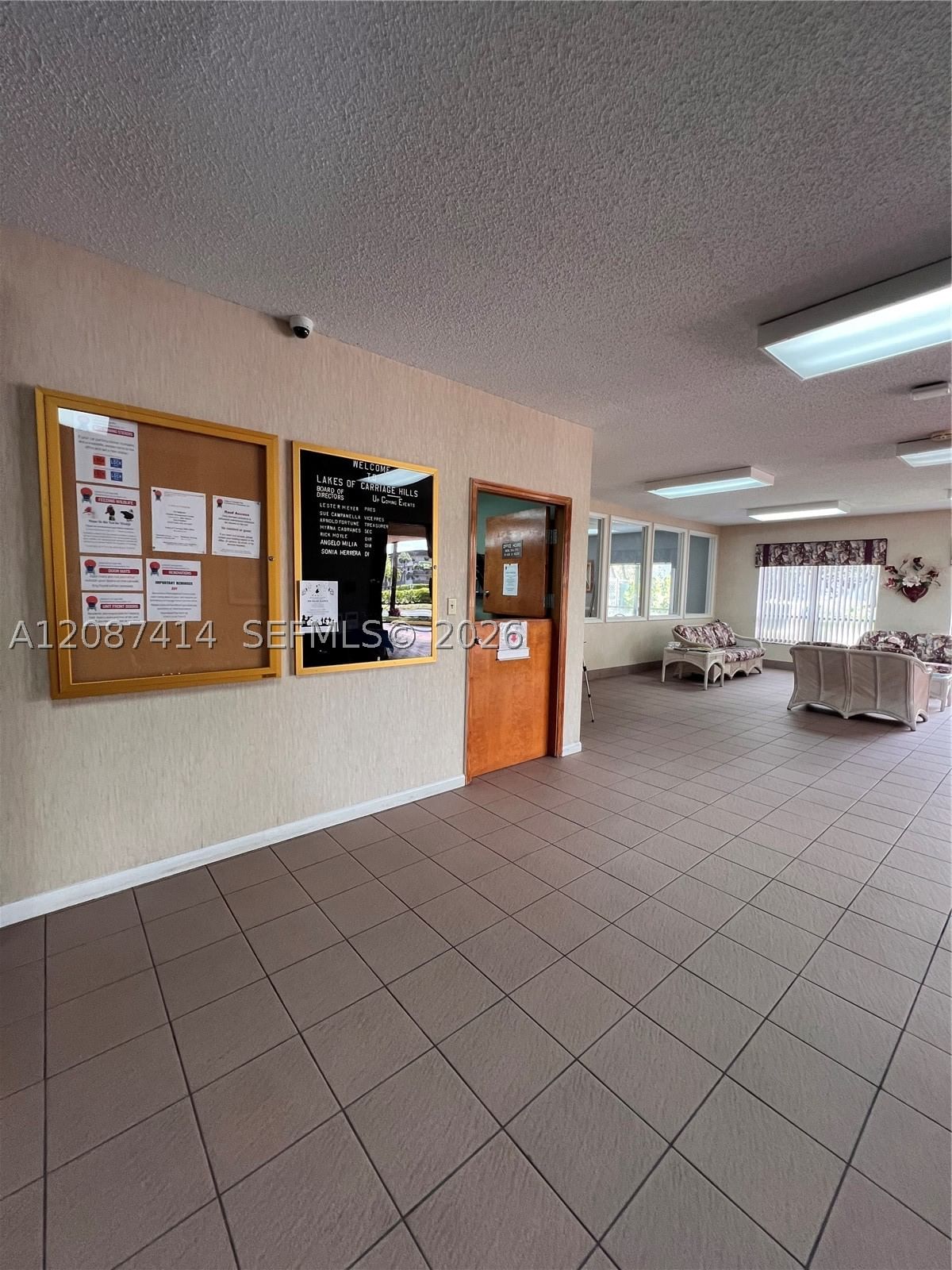 Real estate property located at 4930 Sabal Palm Blvd #206, Broward, Lakes Of Carriage Hills, Tamarac, FL