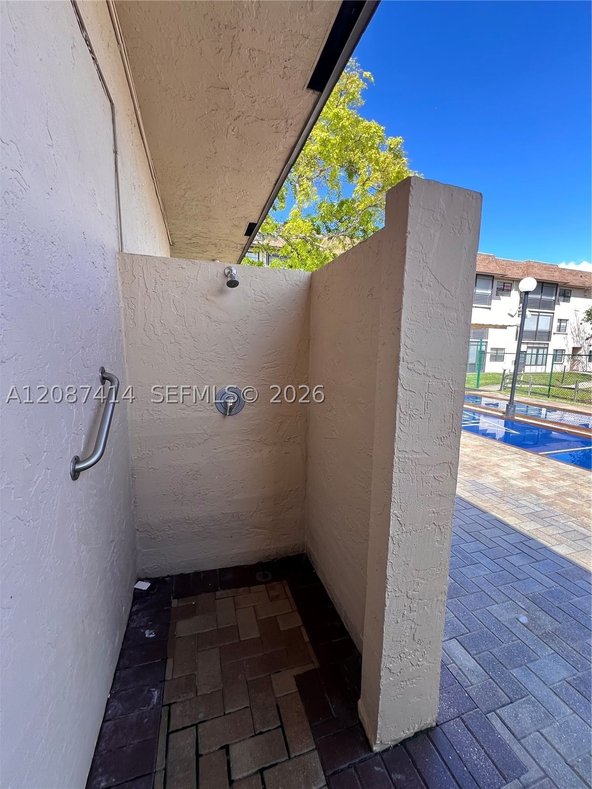 Real estate property located at 4930 Sabal Palm Blvd #206, Broward, Lakes Of Carriage Hills, Tamarac, FL