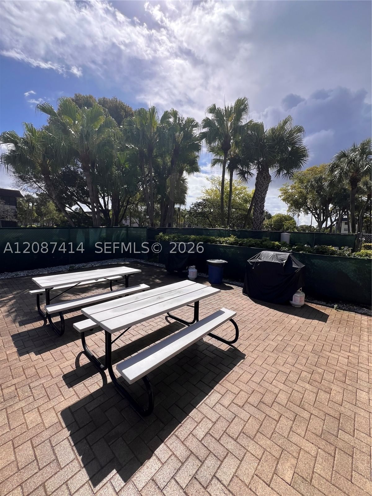 Real estate property located at 4930 Sabal Palm Blvd #206, Broward, Lakes Of Carriage Hills, Tamarac, FL