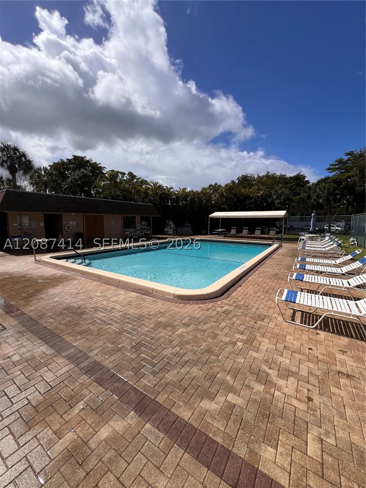 Real estate property located at 4930 Sabal Palm Blvd #206, Broward, Lakes Of Carriage Hills, Tamarac, FL