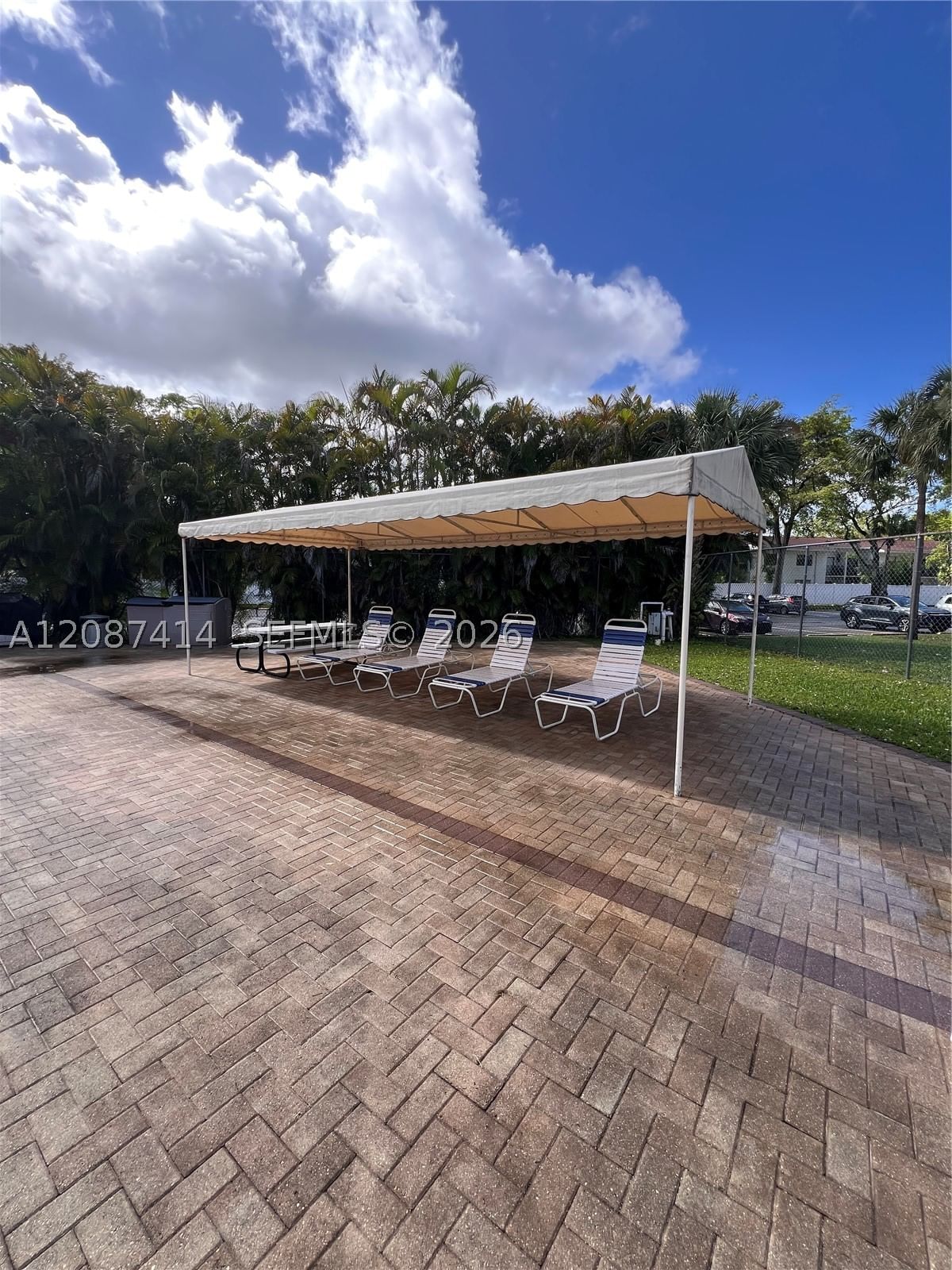 Real estate property located at 4930 Sabal Palm Blvd #206, Broward, Lakes Of Carriage Hills, Tamarac, FL