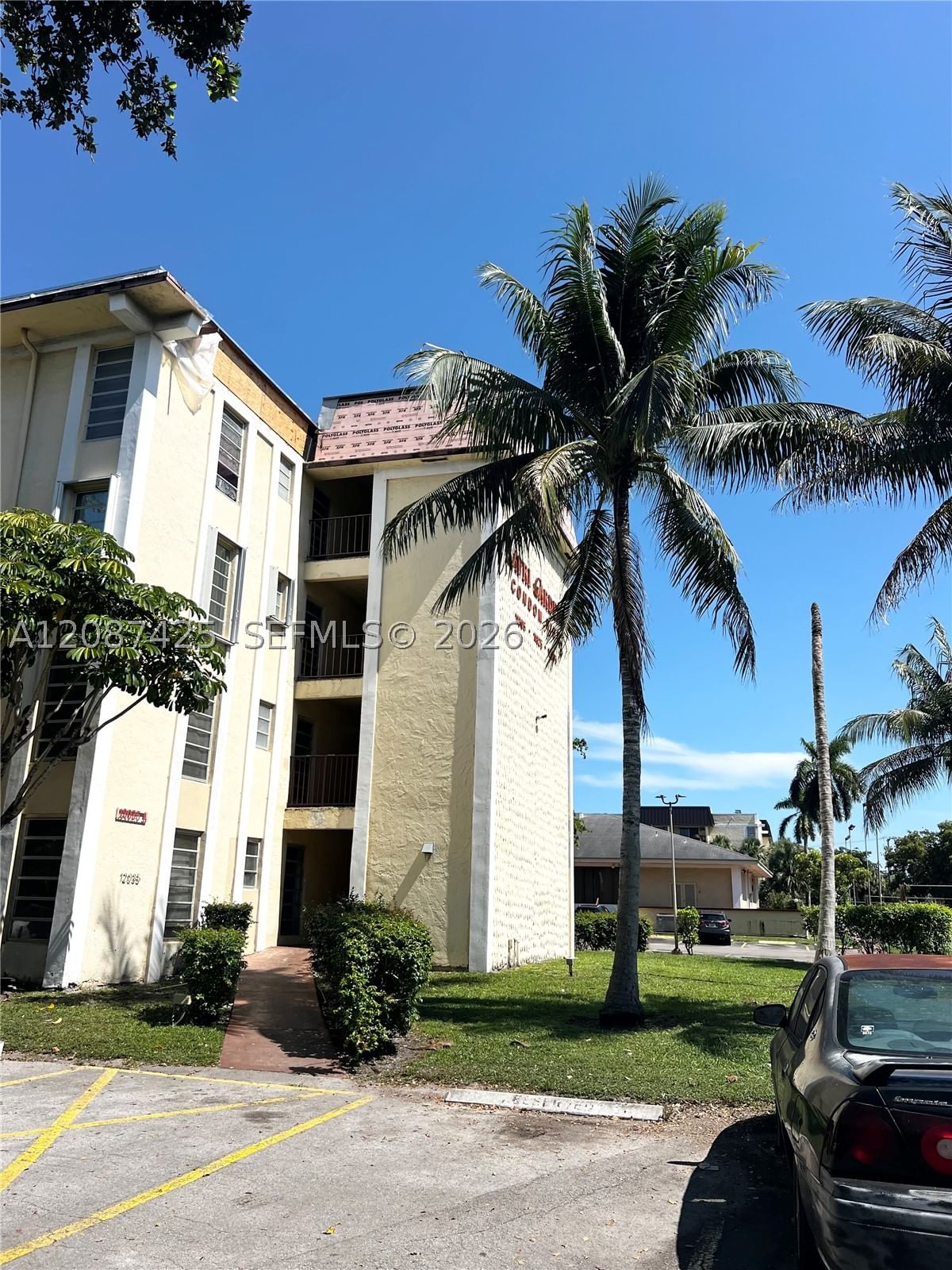 Real estate property located at 12035 2nd Ave A302, Miami-dade, Capri Gardens Condo, North Miami, FL
