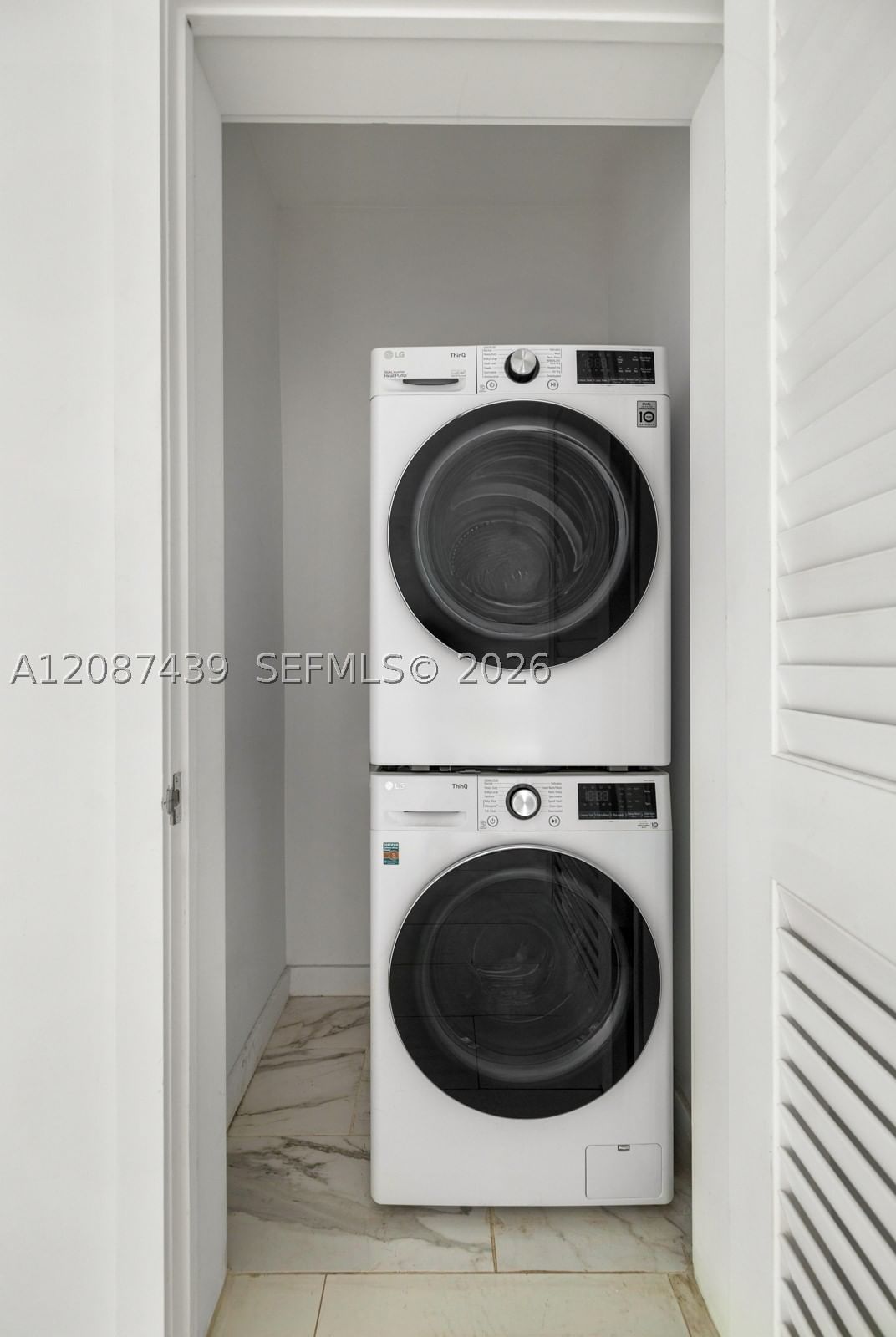 Real estate property located at 3909 Garden Ave, Miami-dade, Jane Apartments Condo, Miami Beach, FL