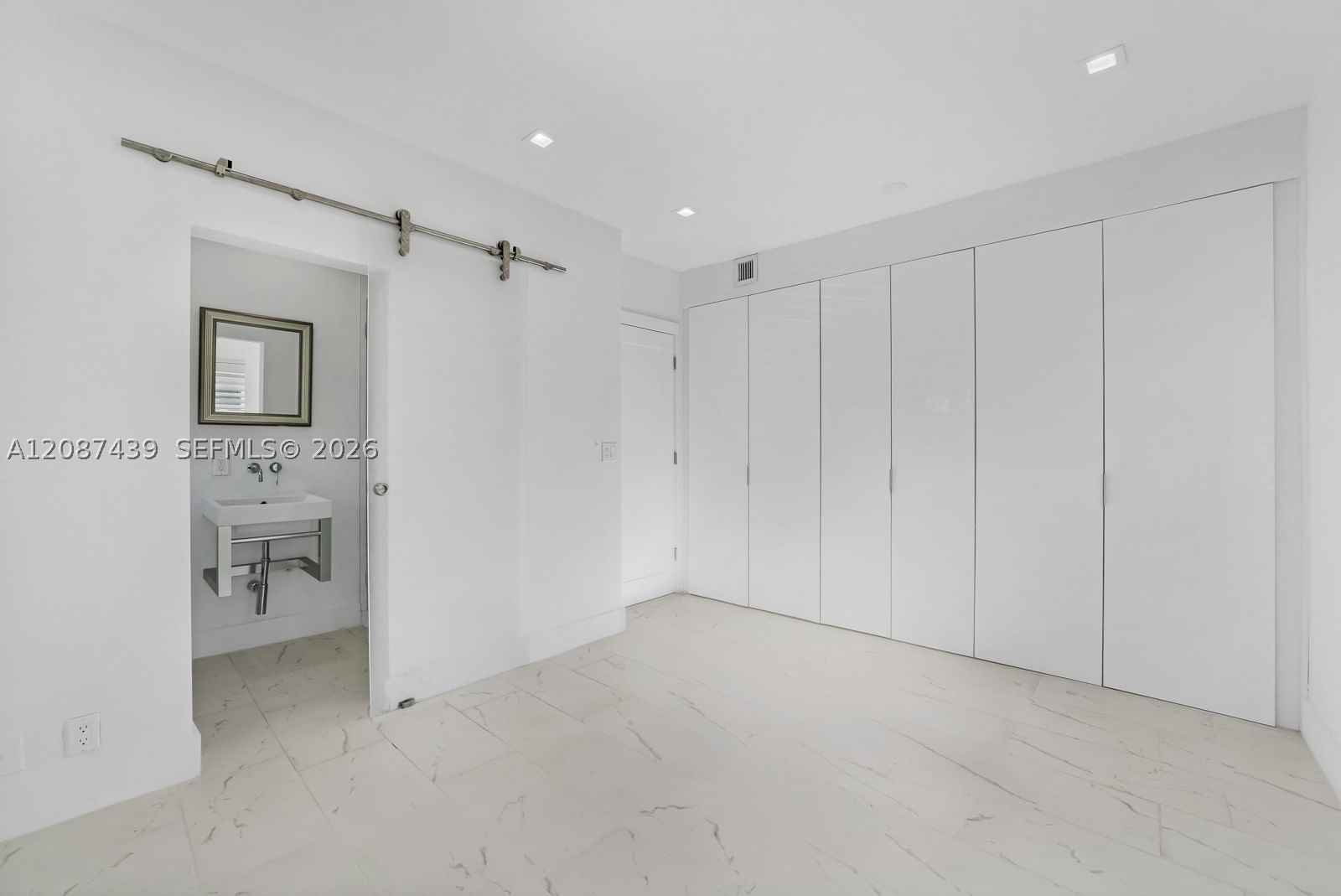 Real estate property located at 3909 Garden Ave, Miami-dade, Jane Apartments Condo, Miami Beach, FL