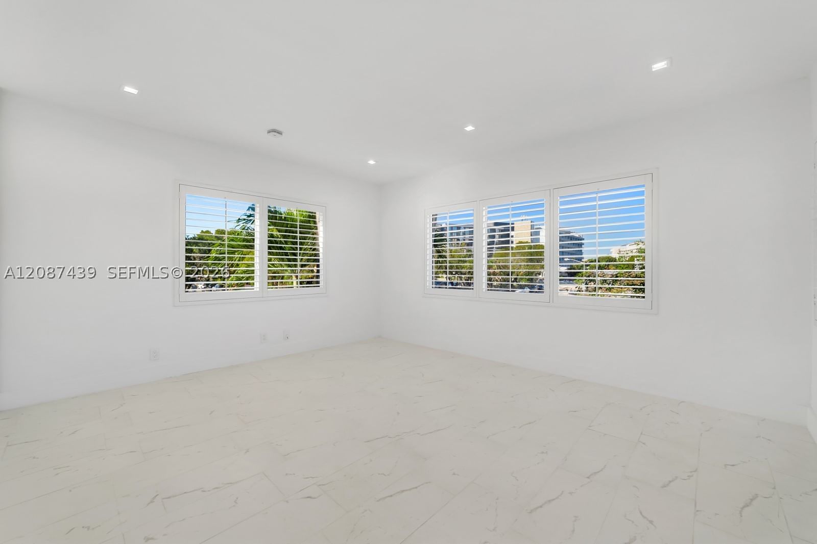 Real estate property located at 3909 Garden Ave, Miami-dade, Jane Apartments Condo, Miami Beach, FL