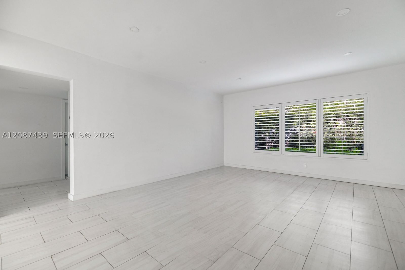 Real estate property located at 3909 Garden Ave, Miami-dade, Jane Apartments Condo, Miami Beach, FL