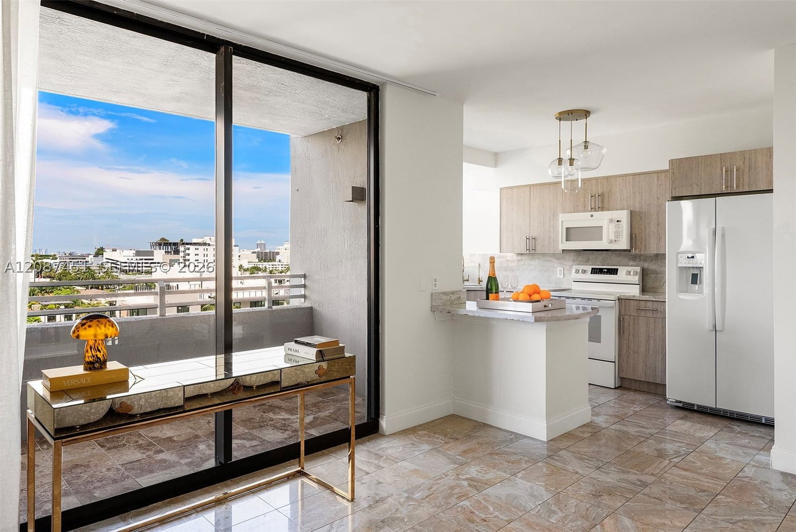 Real estate property located at 1330 West Ave #811, Miami-dade, The Waverly At South Beac, Miami Beach, FL
