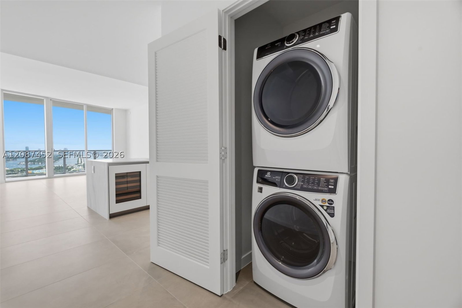Real estate property located at 1400 Biscayne Blvd #3803, Miami-dade, Casa Bella, Miami, FL