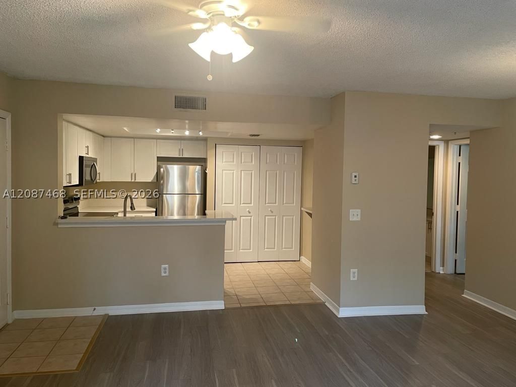 Real estate property located at 4195 Haverhill Rd #318, Palm Beach, Grand Isles Condo, West Palm Beach, FL