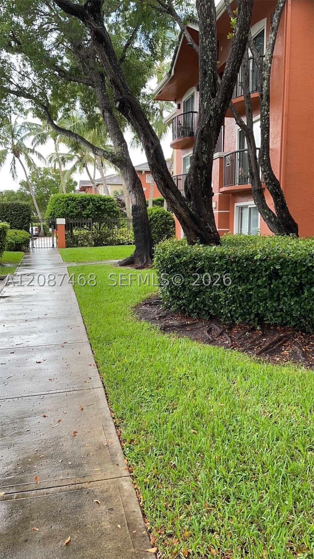 Real estate property located at 4195 Haverhill Rd #318, Palm Beach, Grand Isles Condo, West Palm Beach, FL