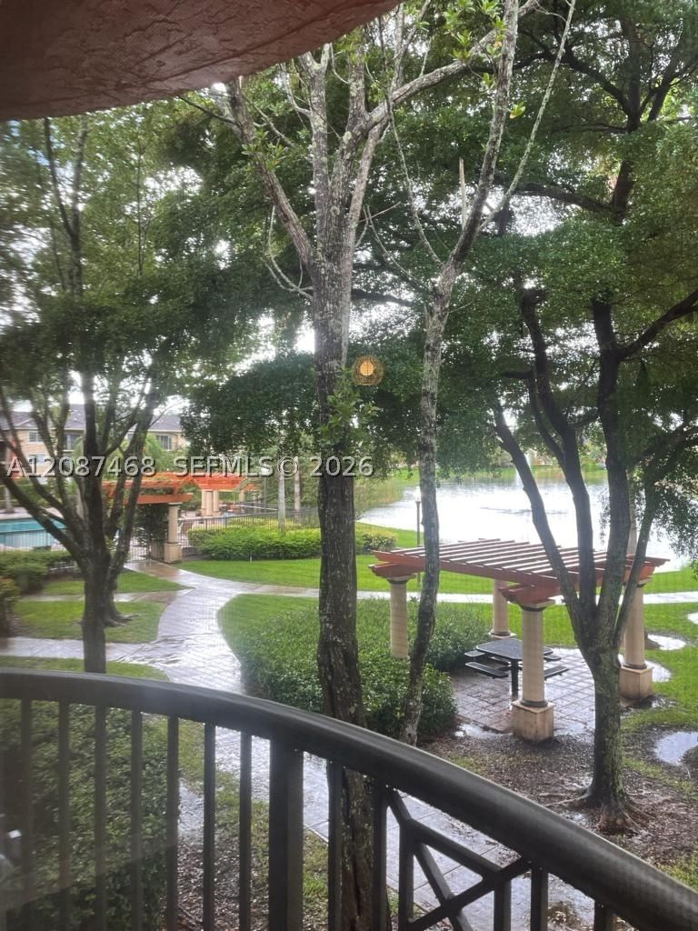Real estate property located at 4195 Haverhill Rd #318, Palm Beach, Grand Isles Condo, West Palm Beach, FL