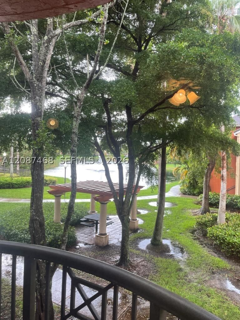 Real estate property located at 4195 Haverhill Rd #318, Palm Beach, Grand Isles Condo, West Palm Beach, FL