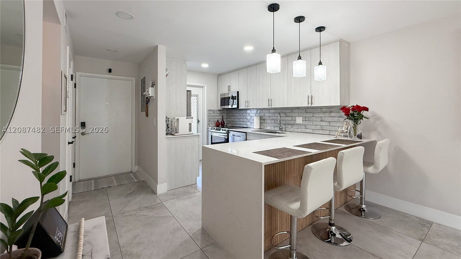 Real estate property located at 400 10th St #112, Broward, Deerfield Beach Gardens C, Deerfield Beach, FL