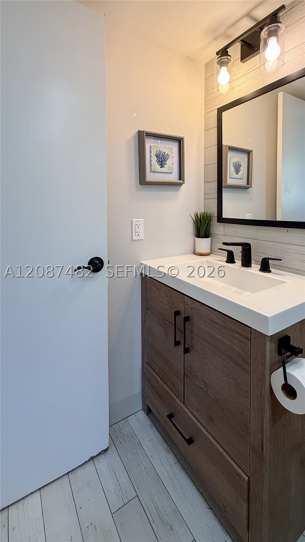 Real estate property located at 400 10th St #112, Broward, Deerfield Beach Gardens C, Deerfield Beach, FL