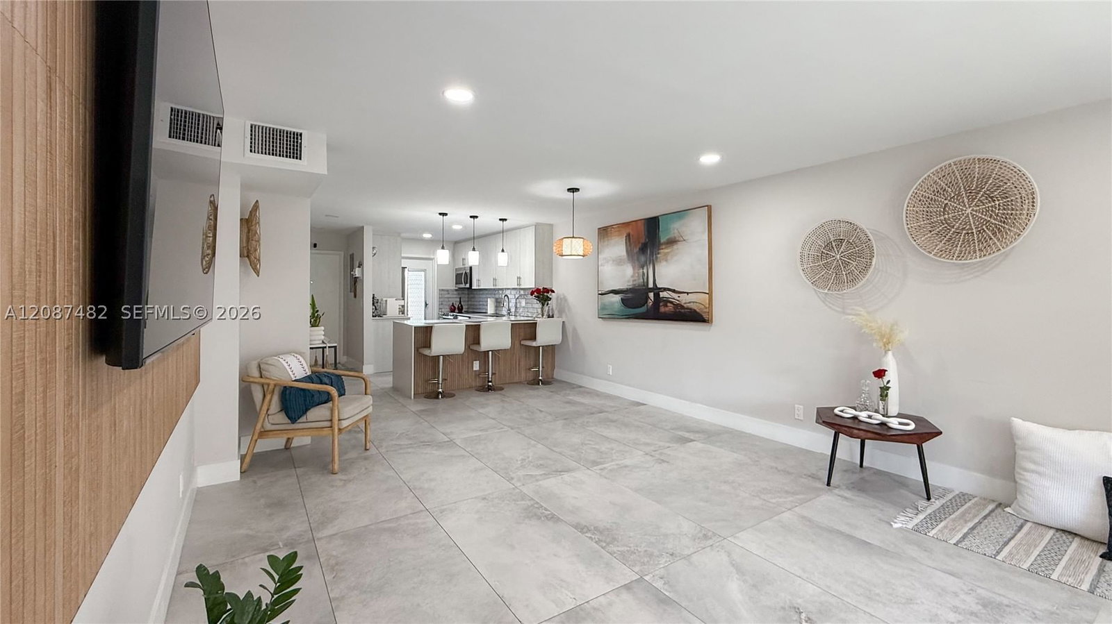 Real estate property located at 400 10th St #112, Broward, Deerfield Beach Gardens C, Deerfield Beach, FL