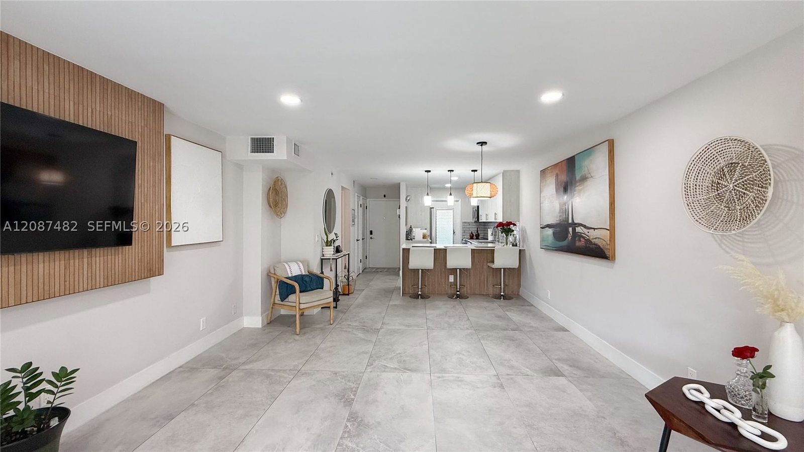 Real estate property located at 400 10th St #112, Broward, Deerfield Beach Gardens C, Deerfield Beach, FL