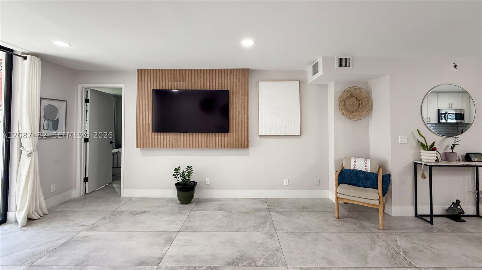 Real estate property located at 400 10th St #112, Broward, Deerfield Beach Gardens C, Deerfield Beach, FL