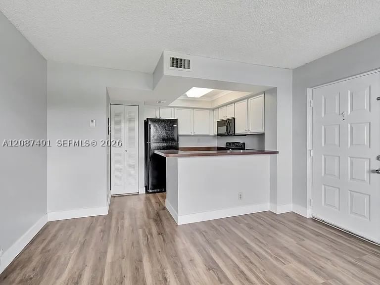 Real estate property located at 714 Executive Center Dr #28, Palm Beach, Clear Lake Club Condo, West Palm Beach, FL