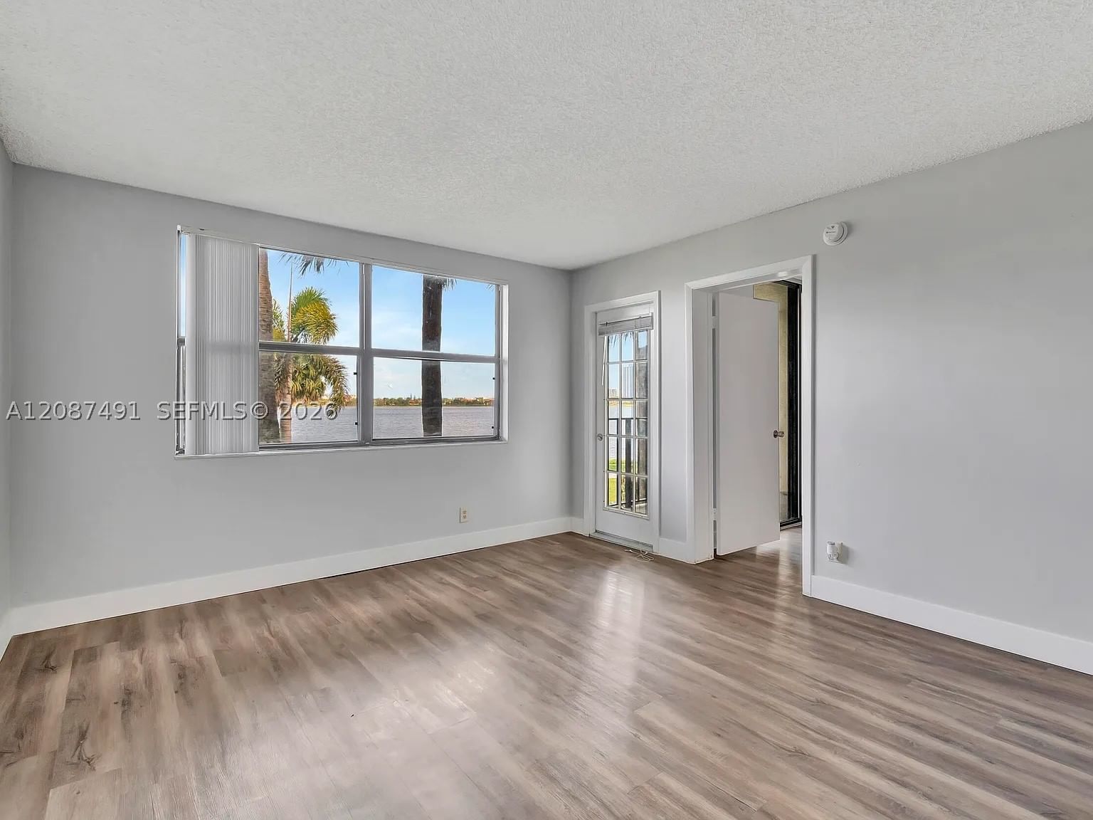 Real estate property located at 714 Executive Center Dr #28, Palm Beach, Clear Lake Club Condo, West Palm Beach, FL