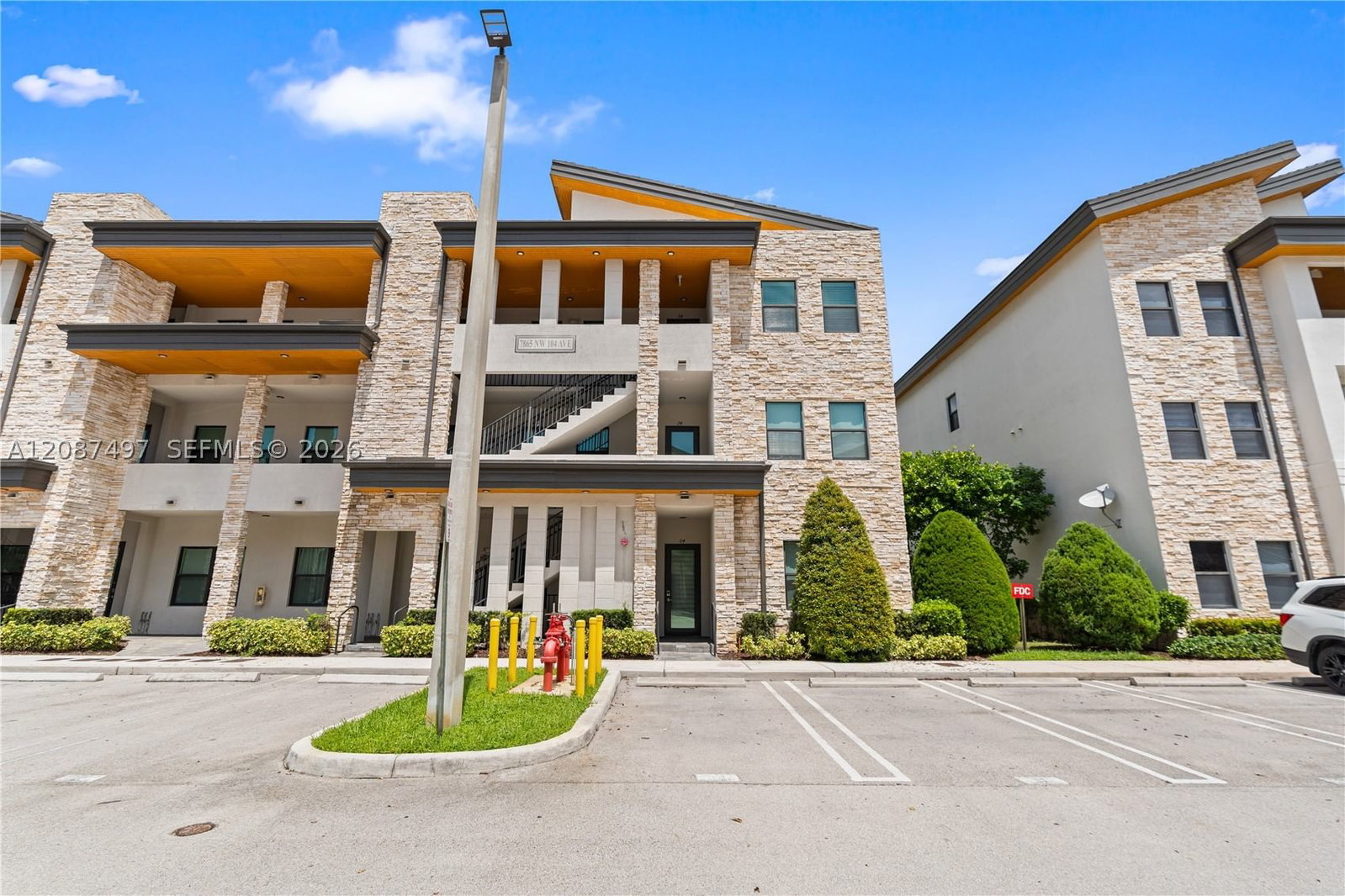 Real estate property located at 7865 104th Ave #4, Miami-dade, Grand Bay South Villas, Doral, FL