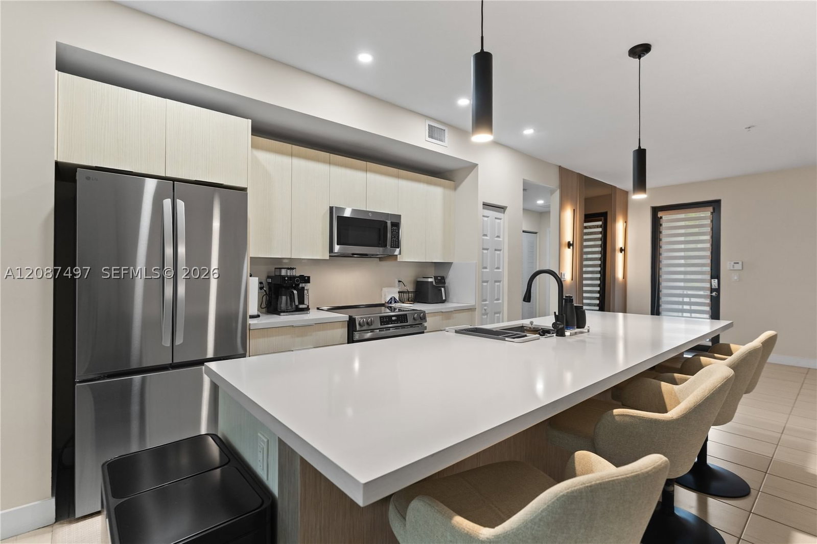 Real estate property located at 7865 104th Ave #4, Miami-dade, Grand Bay South Villas, Doral, FL