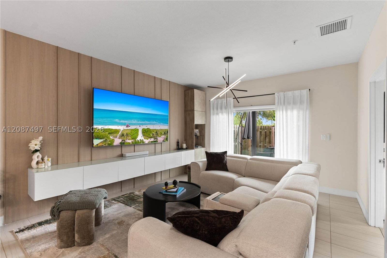 Real estate property located at 7865 104th Ave #4, Miami-dade, Grand Bay South Villas, Doral, FL