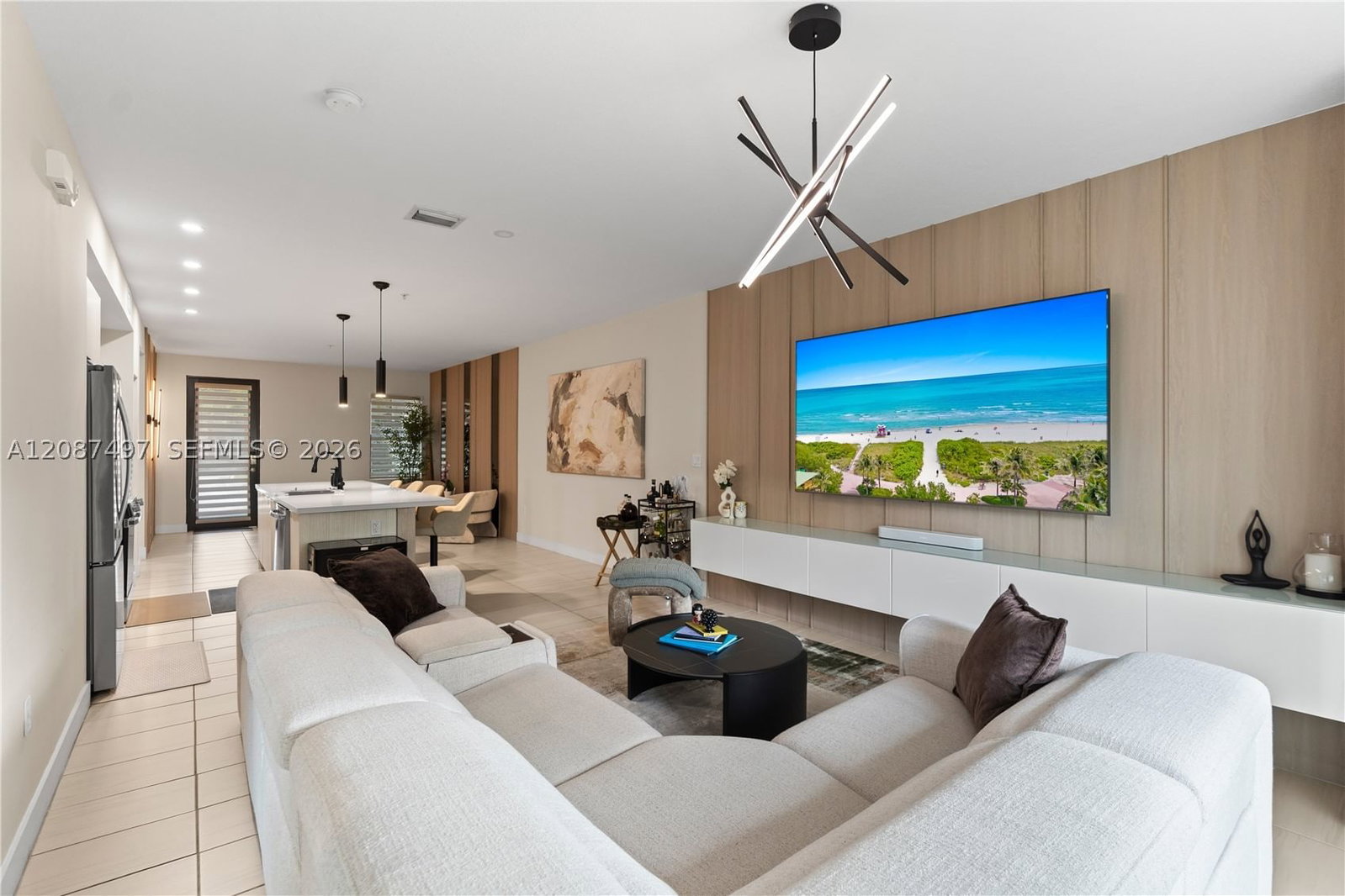 Real estate property located at 7865 104th Ave #4, Miami-dade, Grand Bay South Villas, Doral, FL