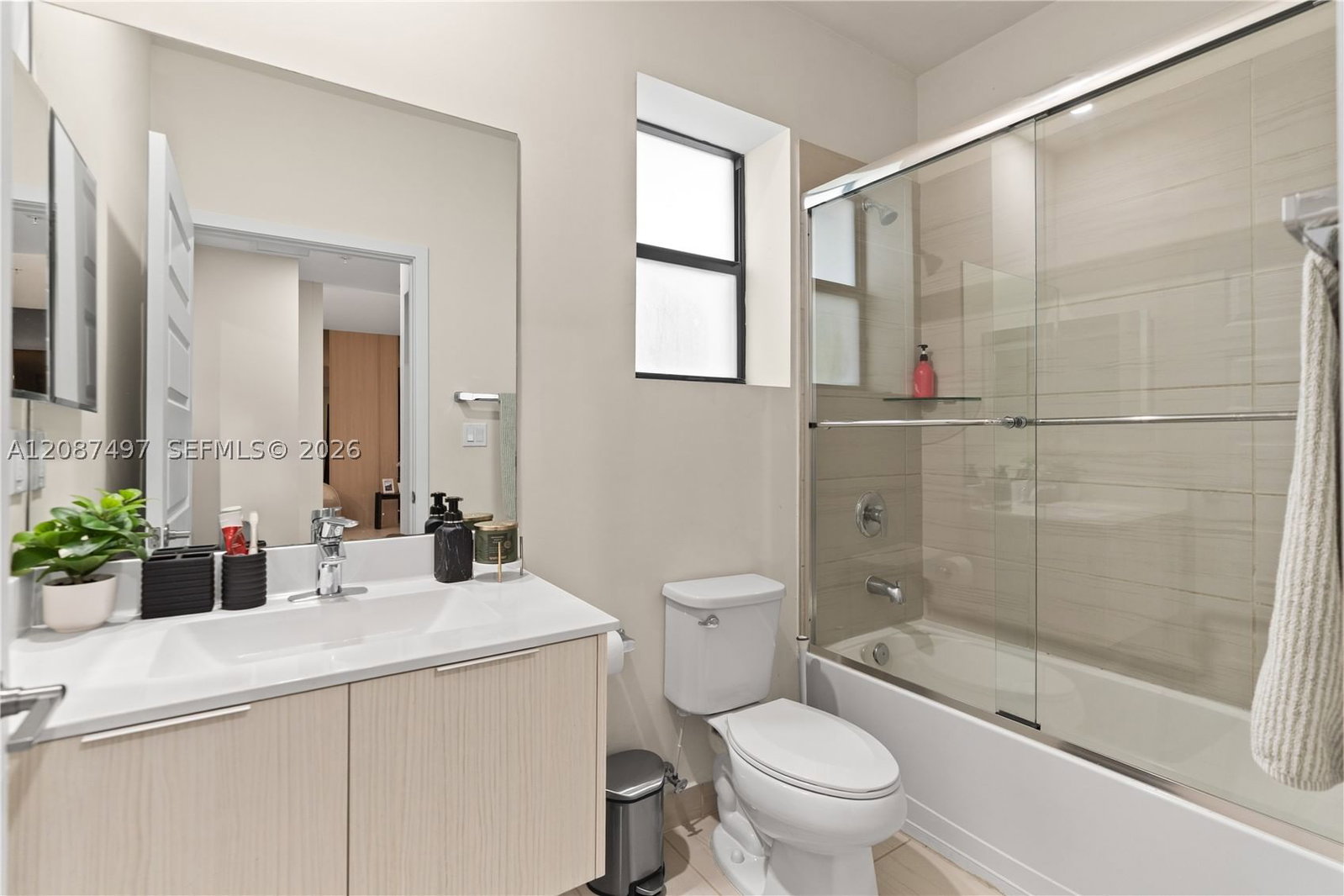 Real estate property located at 7865 104th Ave #4, Miami-dade, Grand Bay South Villas, Doral, FL