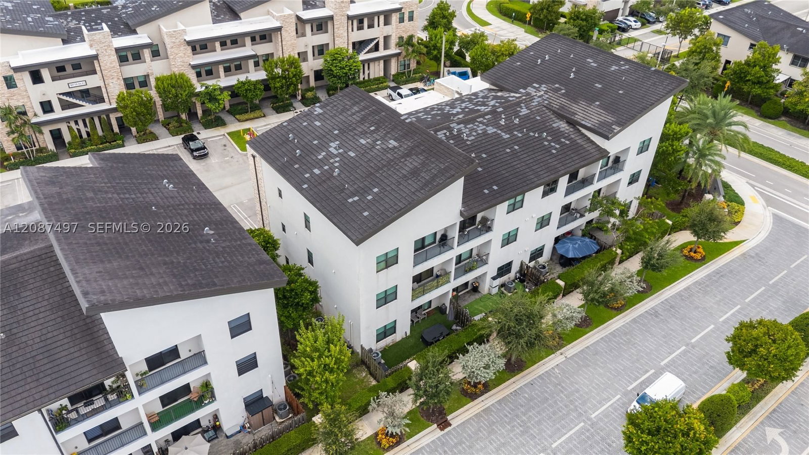 Real estate property located at 7865 104th Ave #4, Miami-dade, Grand Bay South Villas, Doral, FL