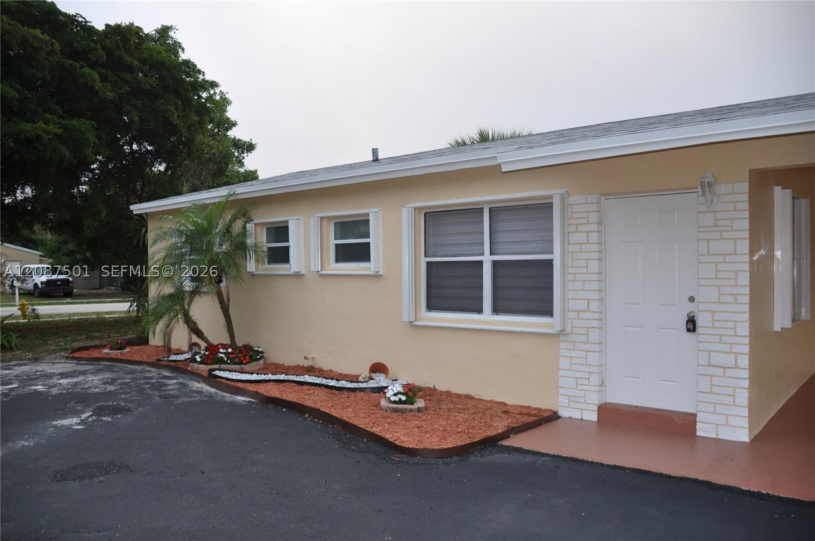Real estate property located at 571 61st St, Broward, Collier Estates 1st Add, Oakland Park, FL