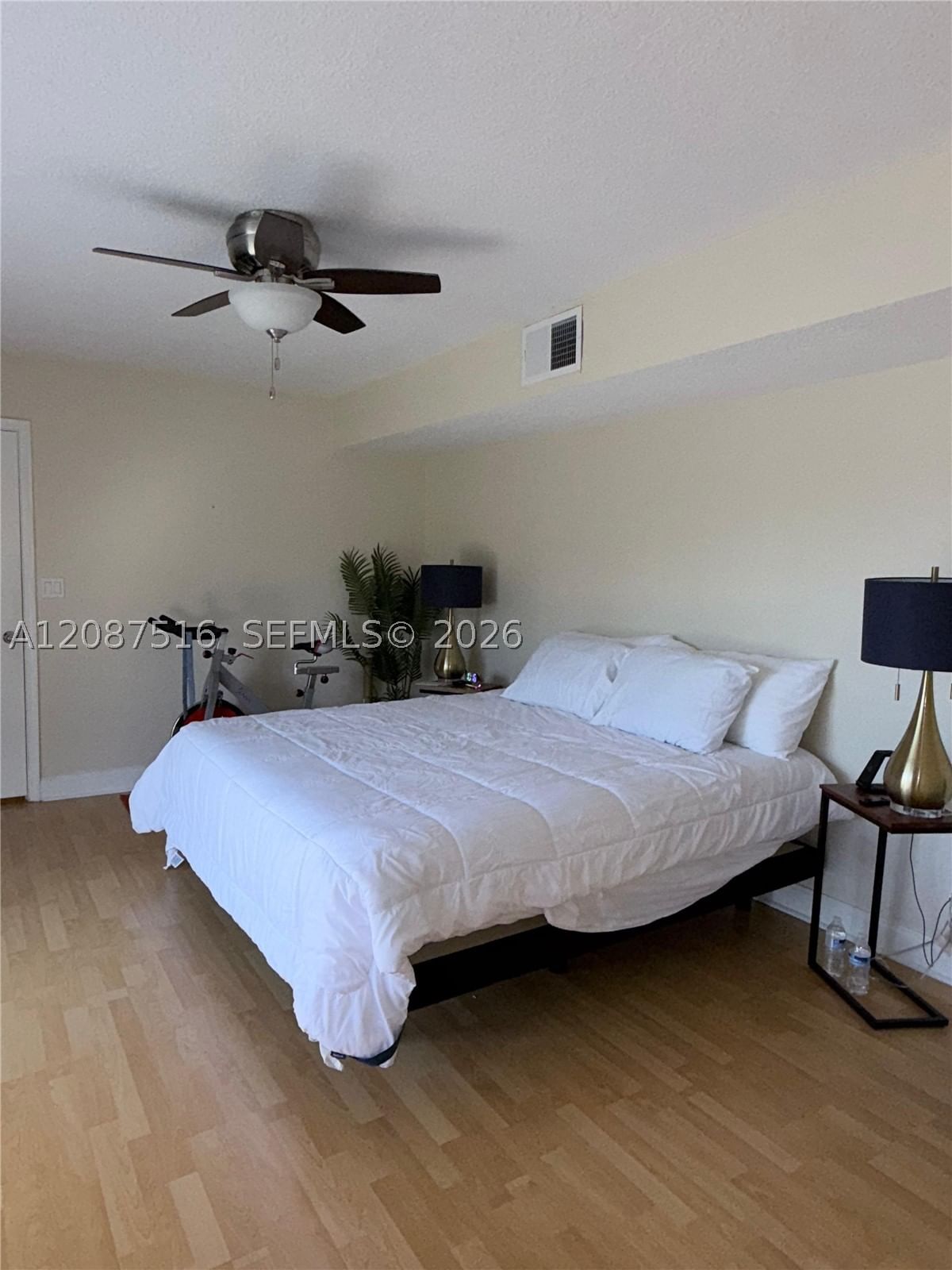 Real estate property located at 11006 Harmony Lake Cir, Broward, Village At Harmony Lake, Davie, FL