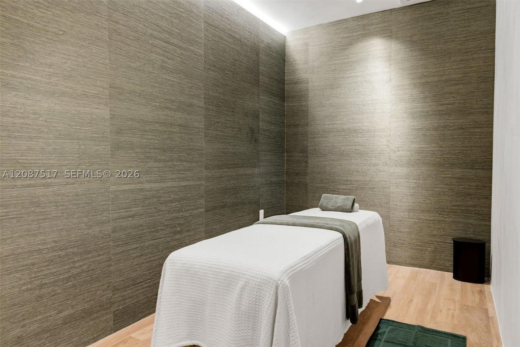 Real estate property located at 1400 BISCAYNE BLVD #4604C, Miami-dade, Casa Bella, Miami, FL