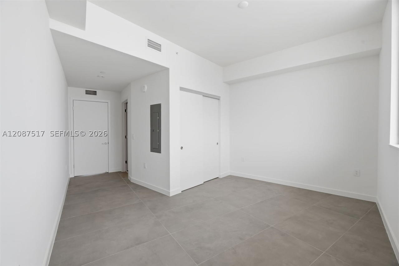 Real estate property located at 1400 BISCAYNE BLVD #4604C, Miami-dade, Casa Bella, Miami, FL